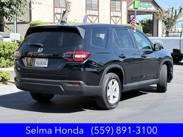 Used 2023 Honda Pilot LX image 5