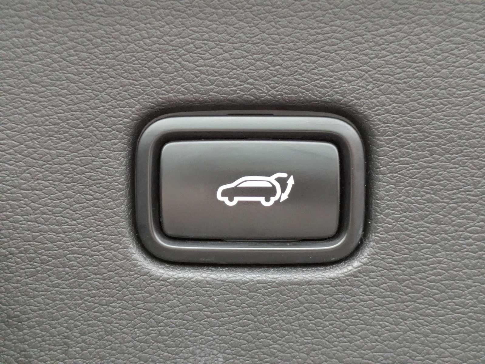Certified 2023 Kia Sportage SX FWD image 10