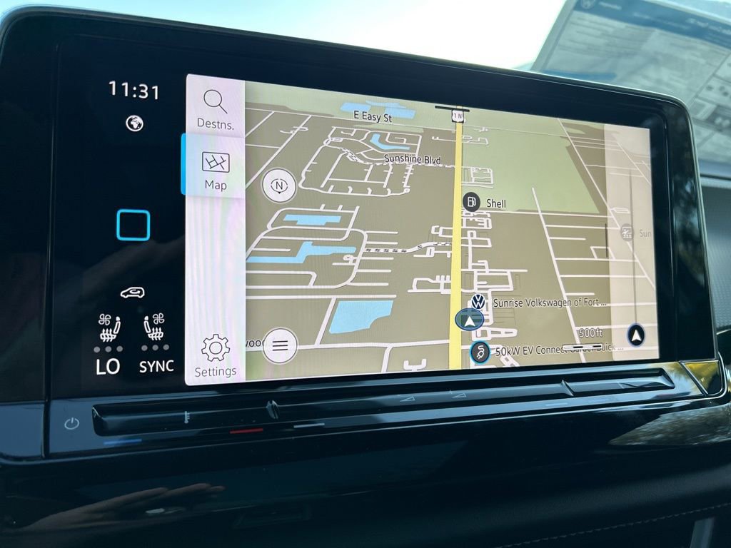 Used 2025 Volkswagen Atlas Cross Sport SEL image 31