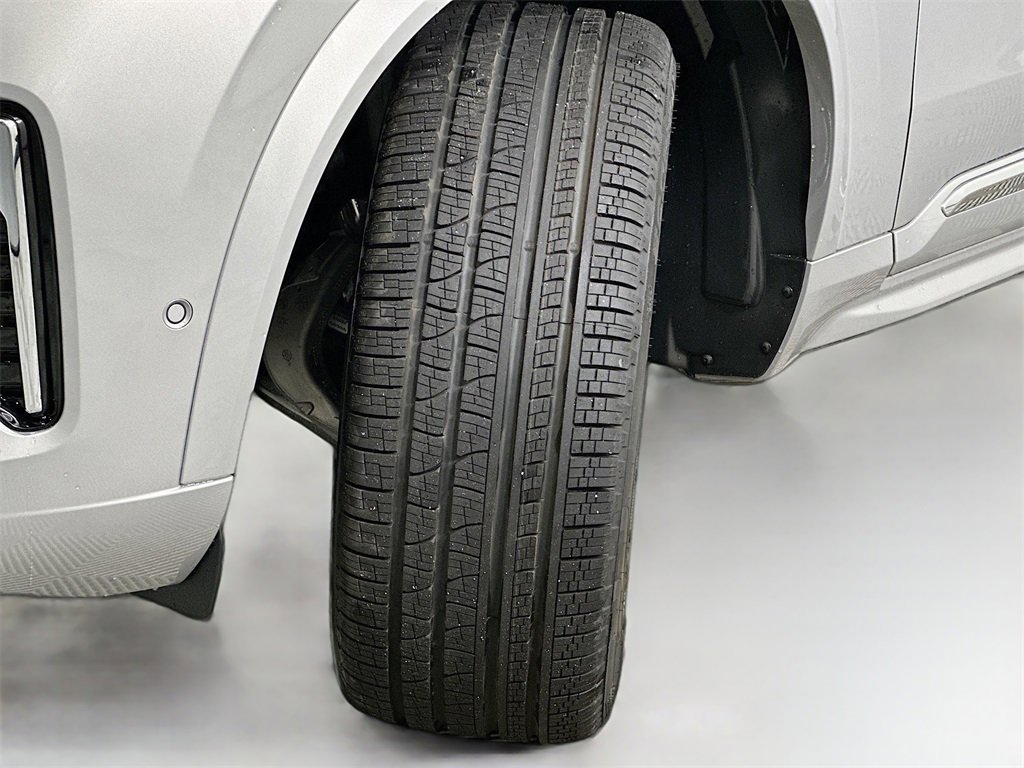 Used 2025 Volvo XC90 B5 Plus w/ Protection Package Premier image 25