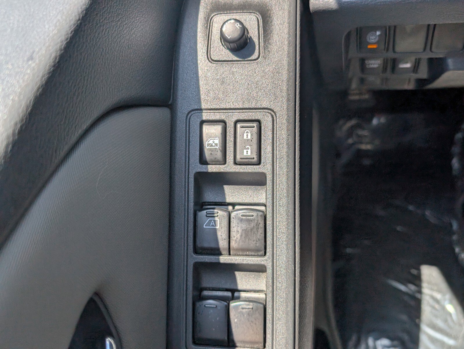 Certified 2022 Nissan Frontier SV AWD/4WD image 35
