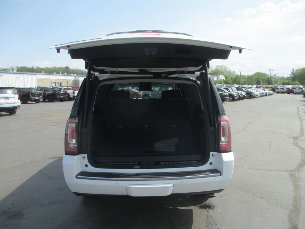 Used 2019 GMC Yukon XL Denali w/ Denali Ultimate Package image 7