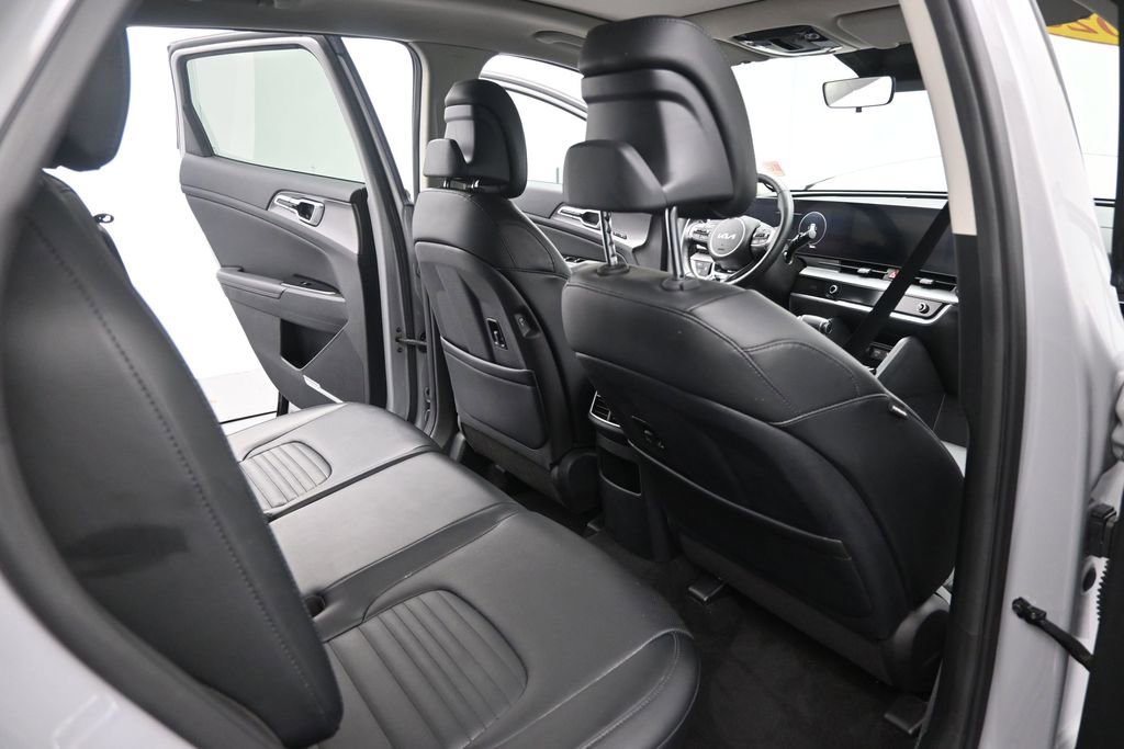 Certified 2023 Kia Sportage SX AWD/4WD image 20