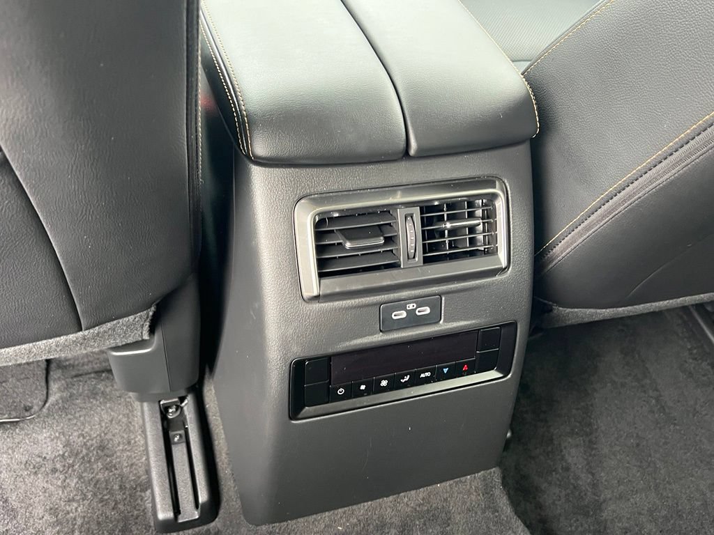 Used 2024 MAZDA CX-90 Plug-In Hybrid w/ Preferred AWD/4WD image 19