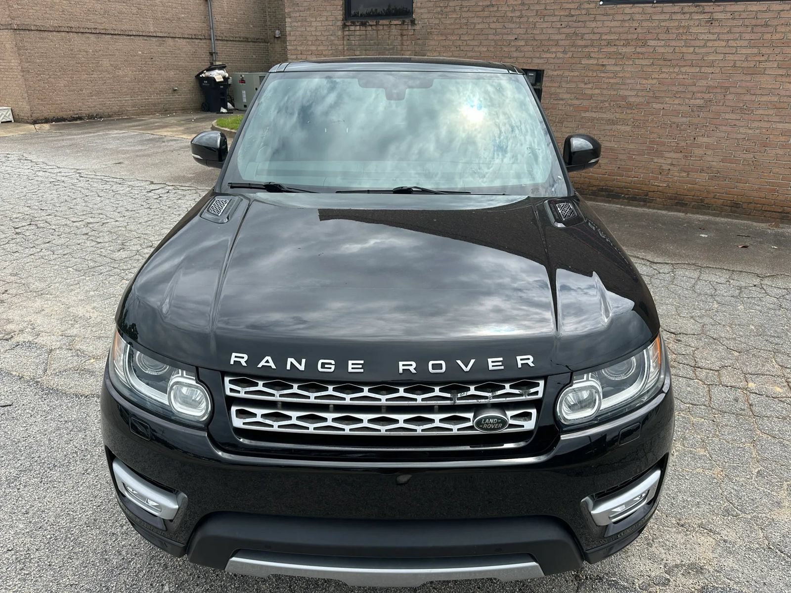 Used 2015 Land Rover Range Rover Sport HSE AWD/4WD image 3