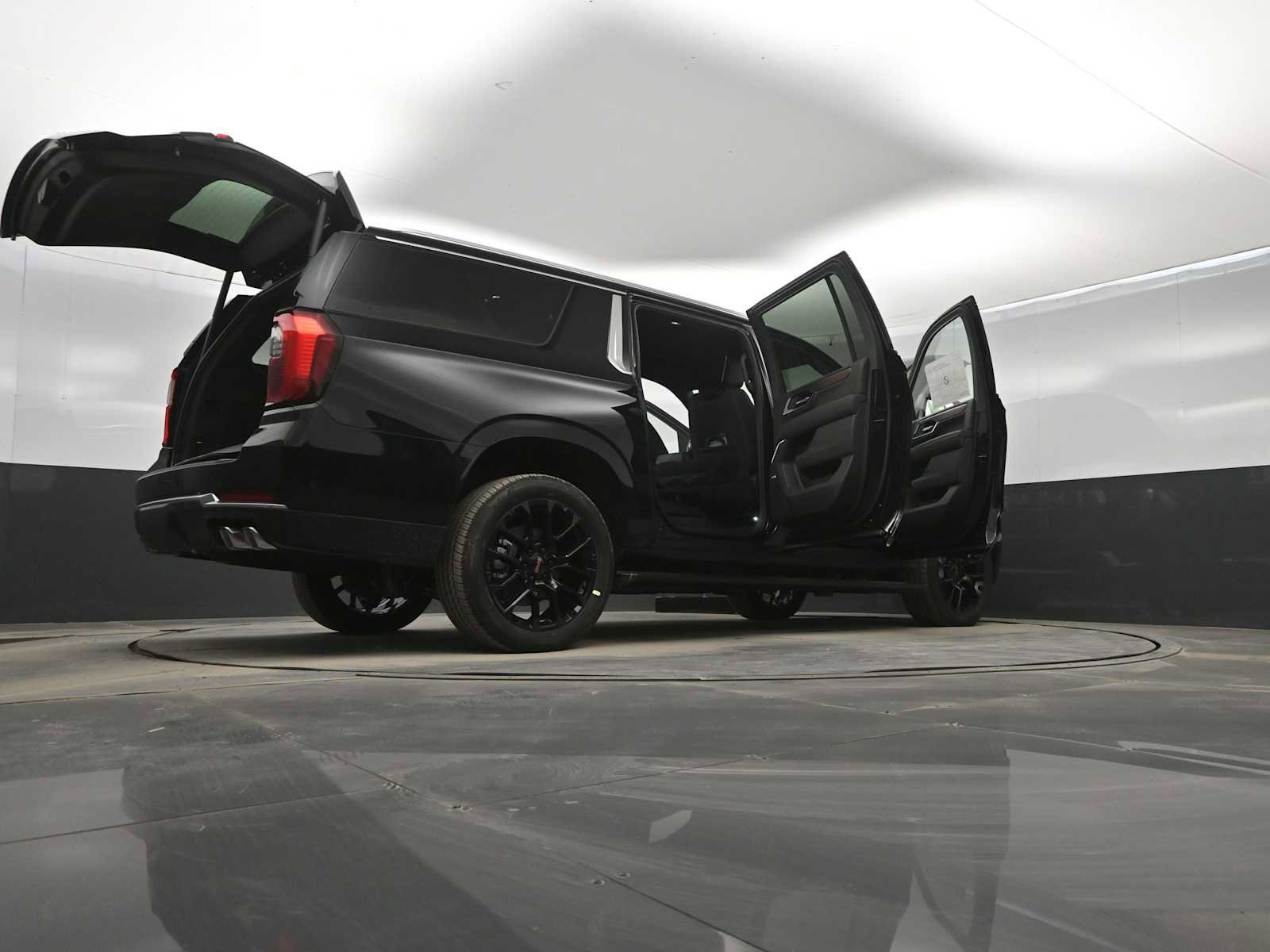 New 2026 GMC Yukon XL Denali w/ Denali Reserve Package image 41