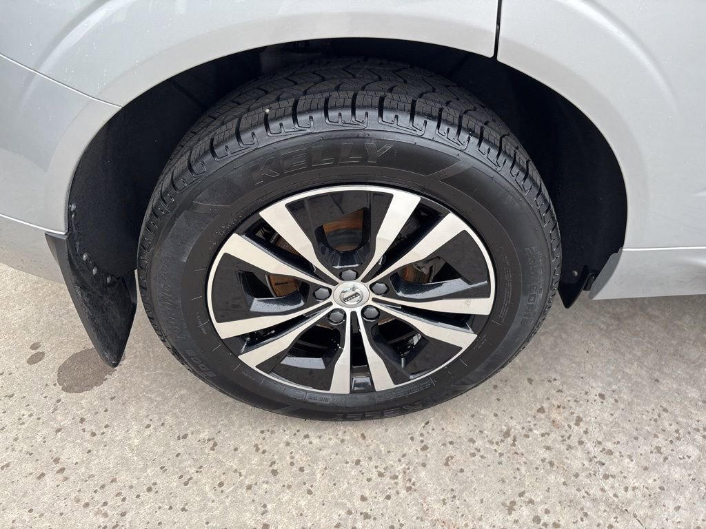 Certified 2023 Volvo XC60 B5 Core w/ Climate Package AWD/4WD image 15
