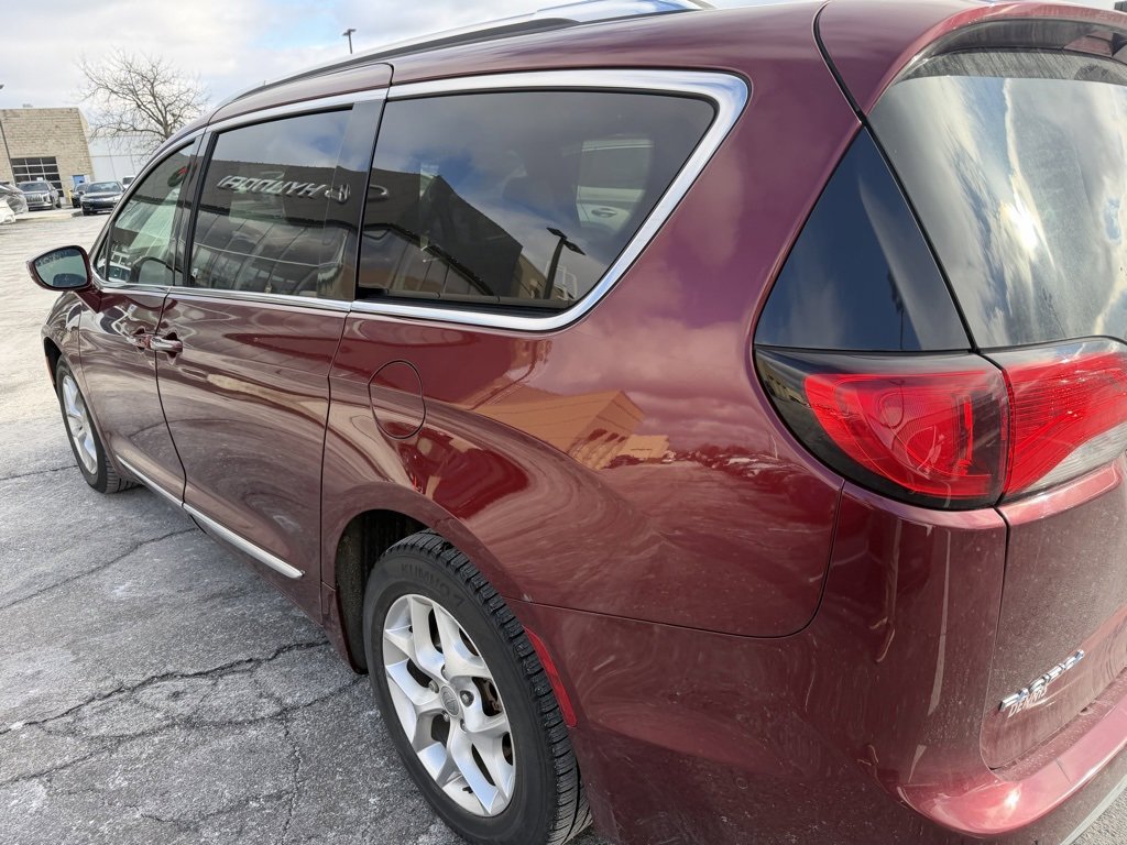 Used 2020 Chrysler Pacifica Limited w/ Advanced Safetytec Group image 5