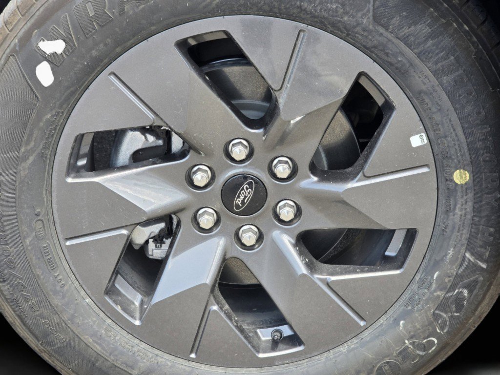 New 2024 Ford F150 Lightning XLT image 21