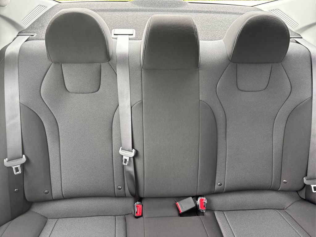 New 2025 Hyundai Elantra SE image 11