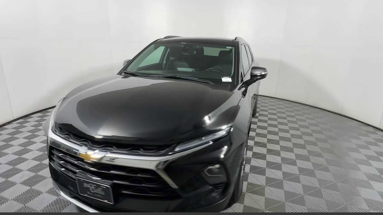 Certified 2024 Chevrolet Blazer LT image 3