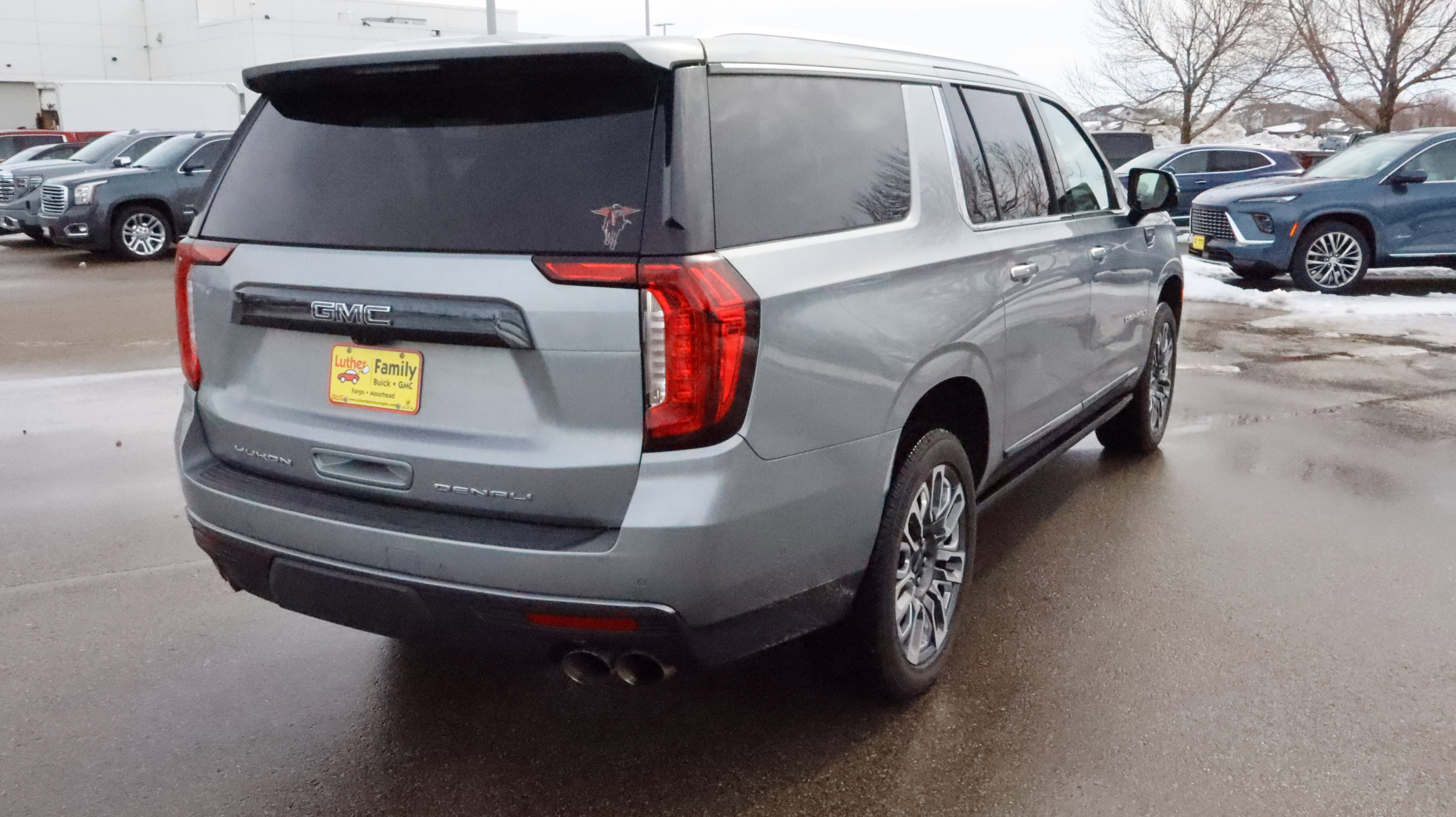 Certified 2023 GMC Yukon XL Denali Ultimate AWD/4WD image 7
