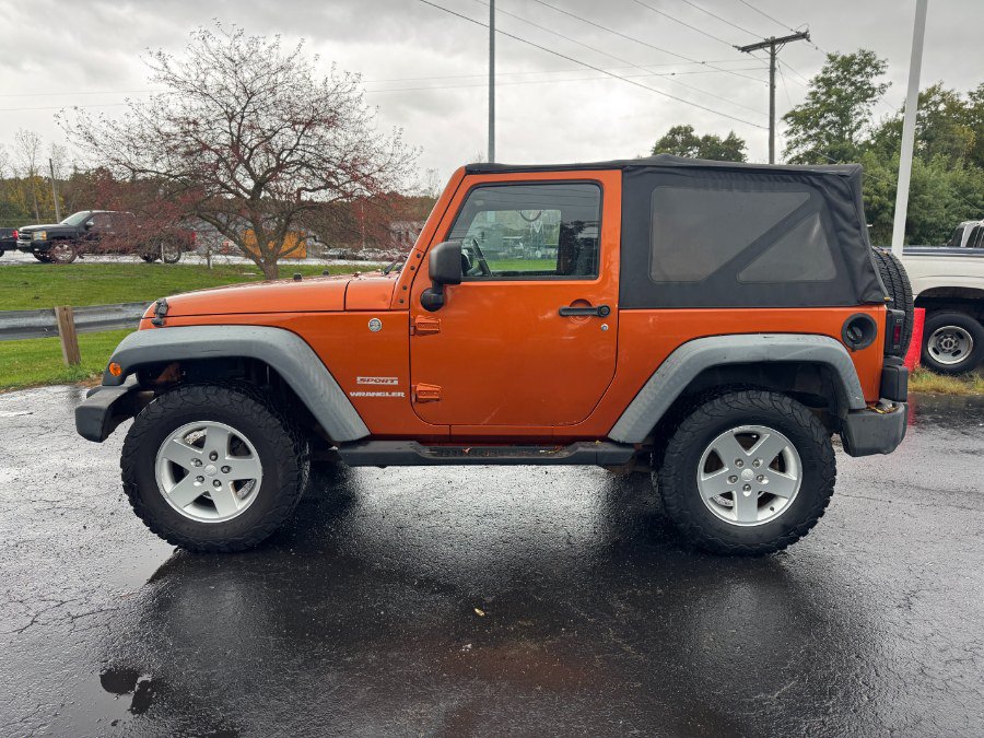 Used 2011 Jeep Wrangler Sport AWD/4WD image 2