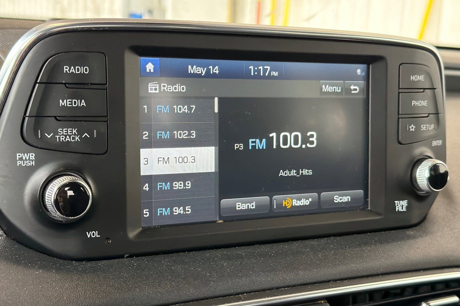 Used 2020 Hyundai Santa Fe SEL FWD image 17