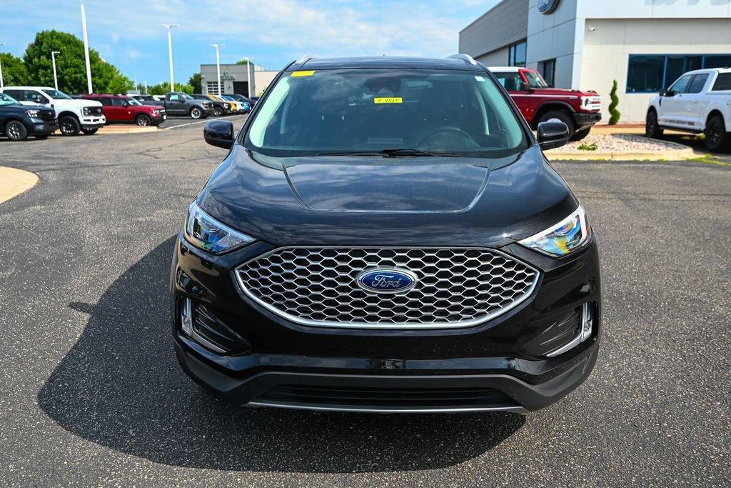Certified 2024 Ford Edge SEL w/ Convenience Package AWD/4WD image 10