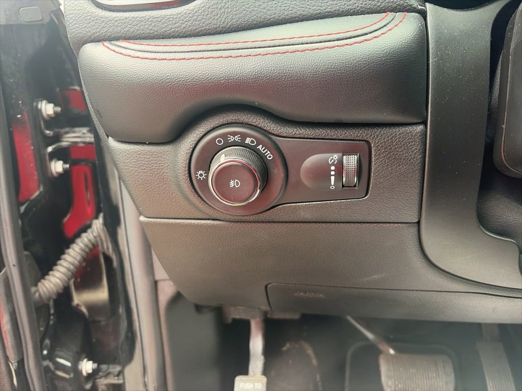 Used 2023 Dodge Durango GT image 16