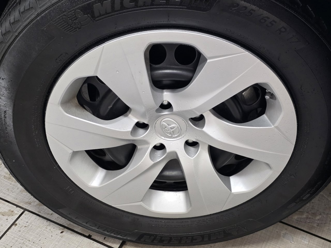 Certified 2024 Toyota RAV4 LE image 7