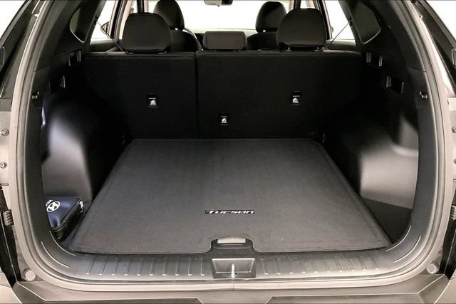 Used 2025 Hyundai Tucson SE FWD image 40