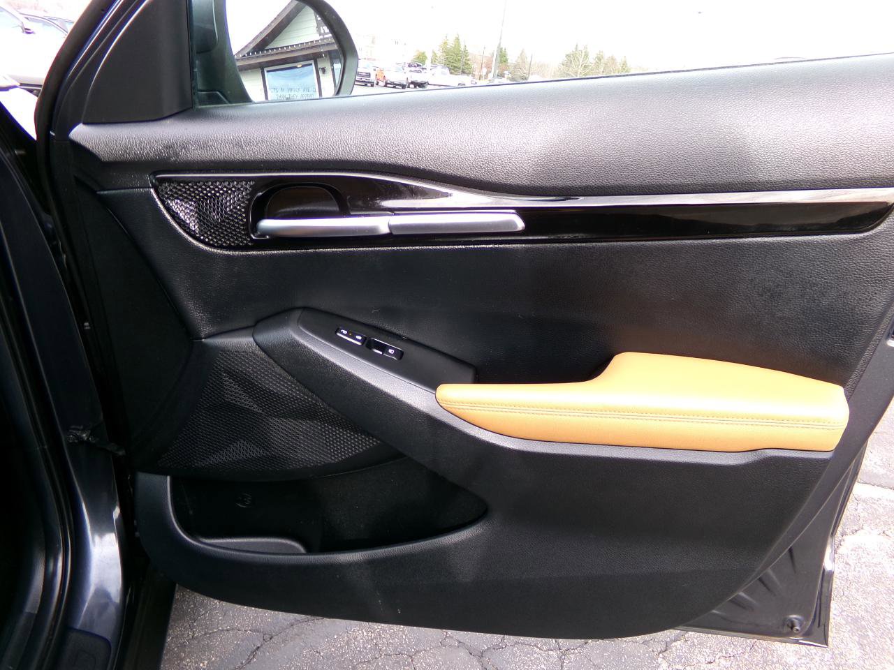 Used 2024 Kia Seltos EX image 38