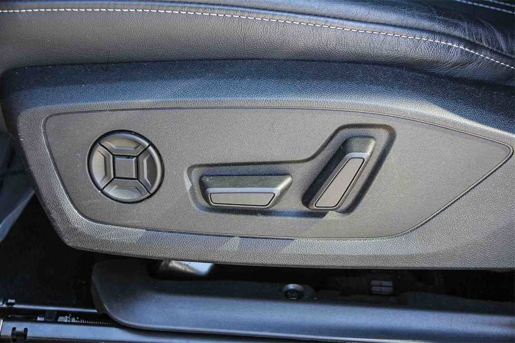 Used 2023 Audi Q4 e-tron Premium Plus w/ Premium Plus image 21