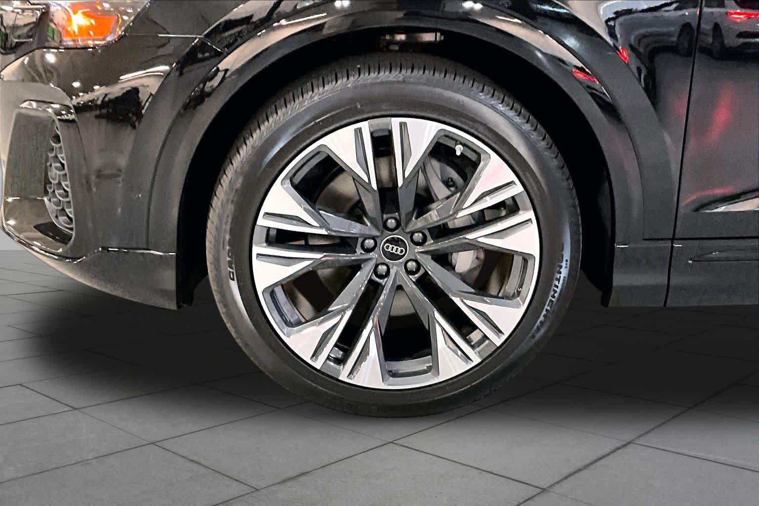 New 2027 Audi Q8 Prestige AWD/4WD image 11