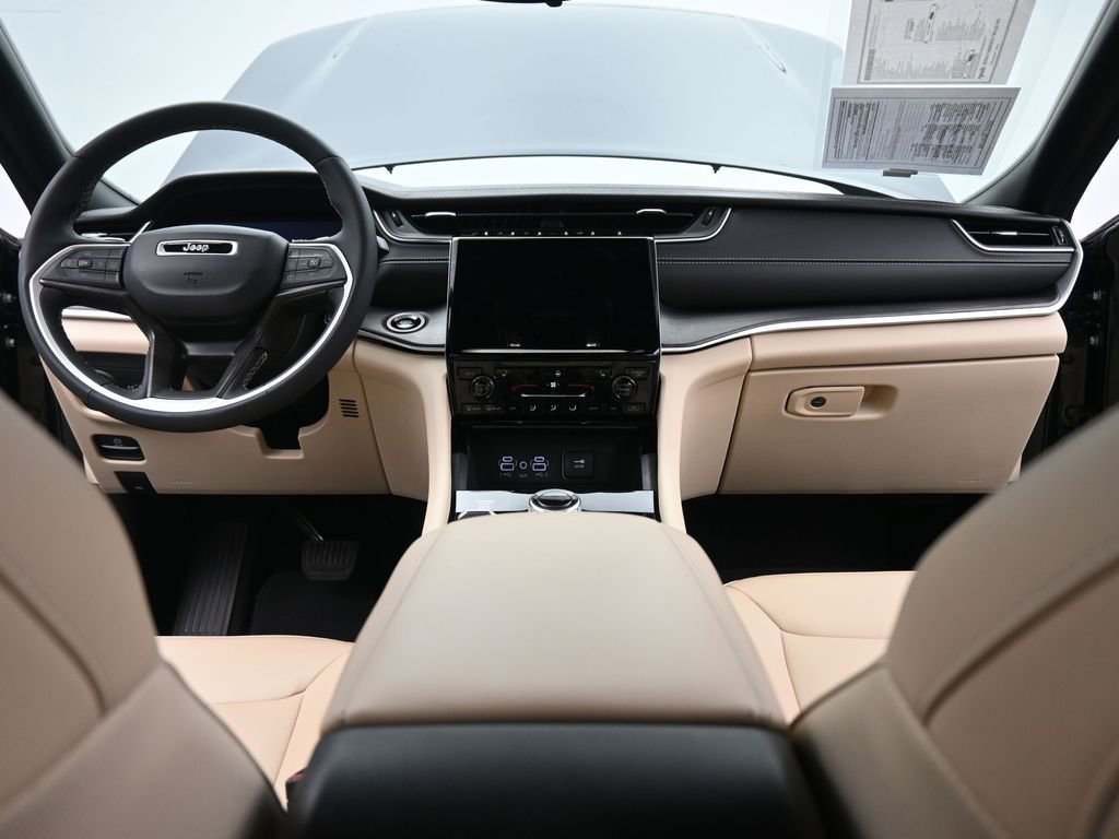 Used 2024 Jeep Grand Cherokee L Limited w/ Trailer Tow Package image 26