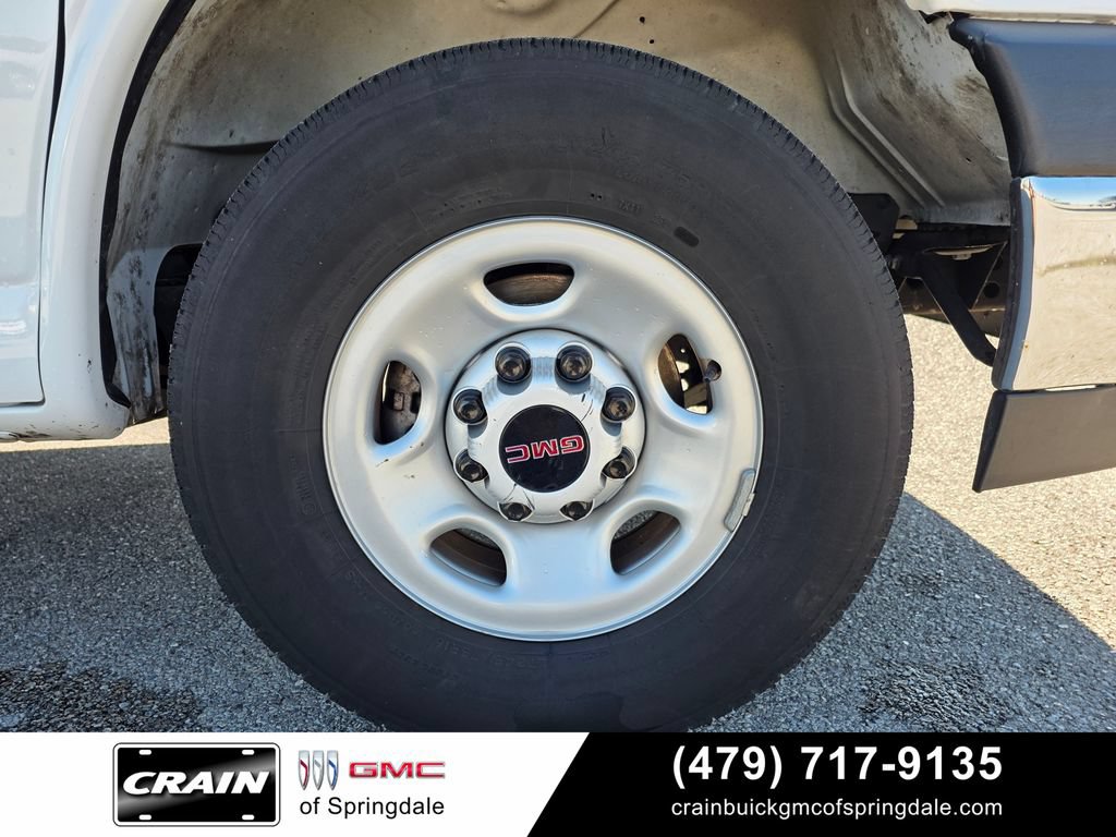 Used 2023 GMC Savana 2500 w/ Driver Convenience Package RWD image 28