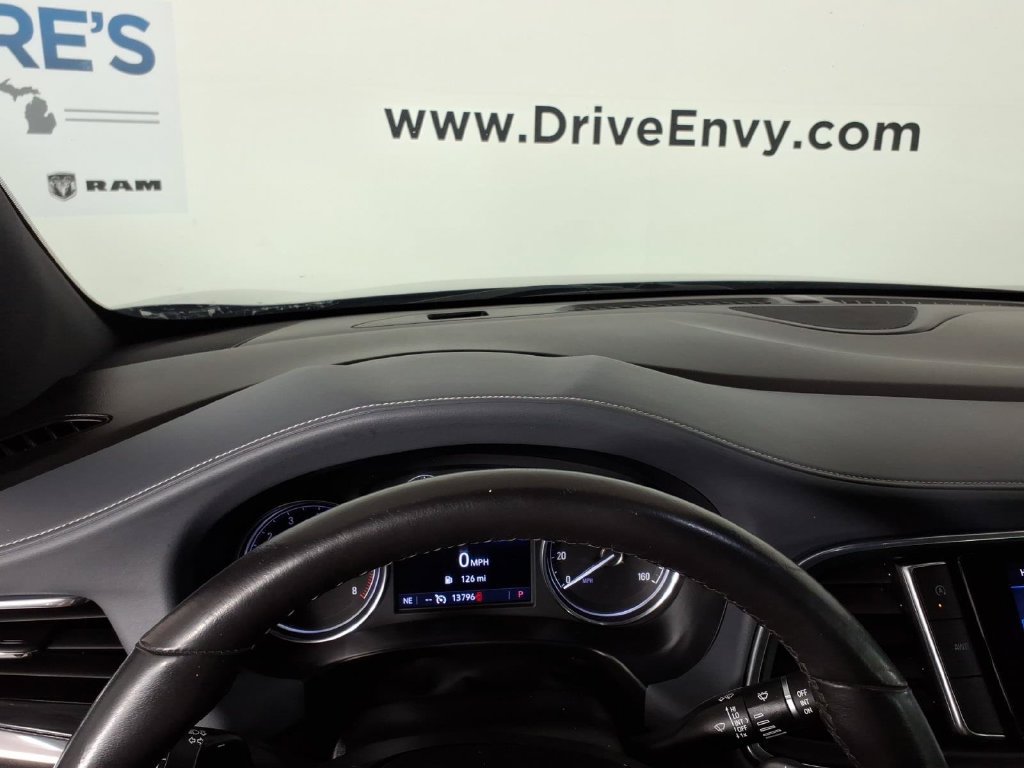 Used 2023 Buick Enclave Essence AWD/4WD image 25