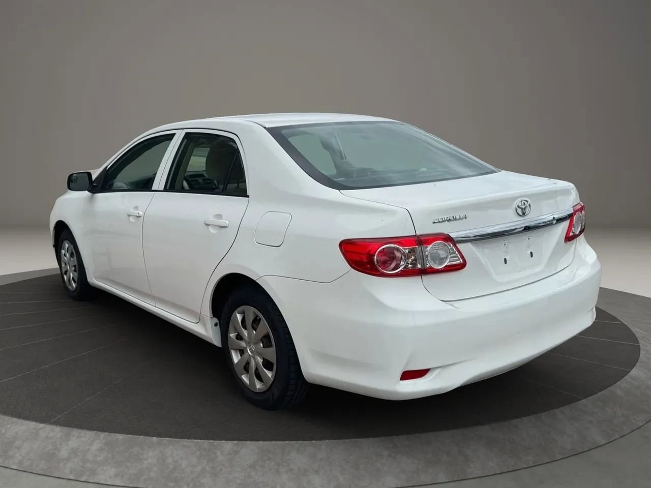 Used 2013 Toyota Corolla L image 6