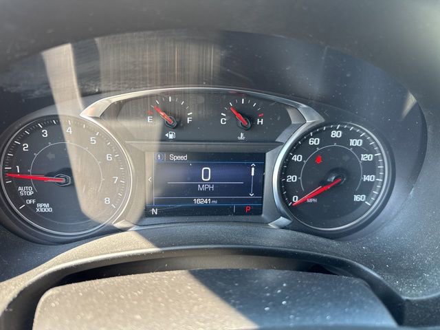 Used 2023 GMC Terrain SLE w/ Driver Convenience Package image 9