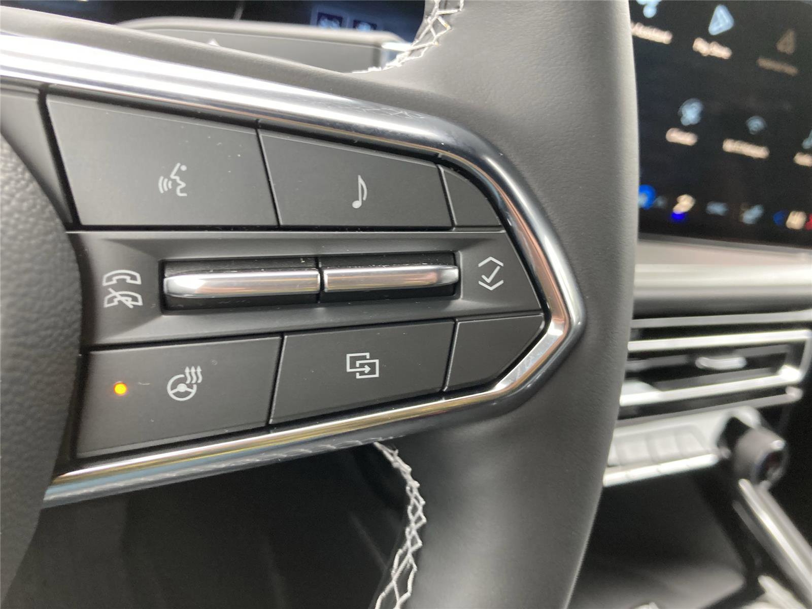 New 2026 Chevrolet Traverse LT w/ Sun and Wheel Package image 16