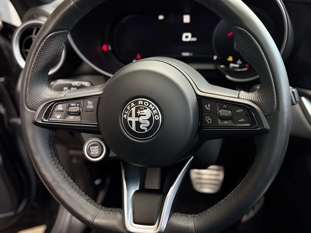 Used 2024 Alfa Romeo Giulia Ti image 16