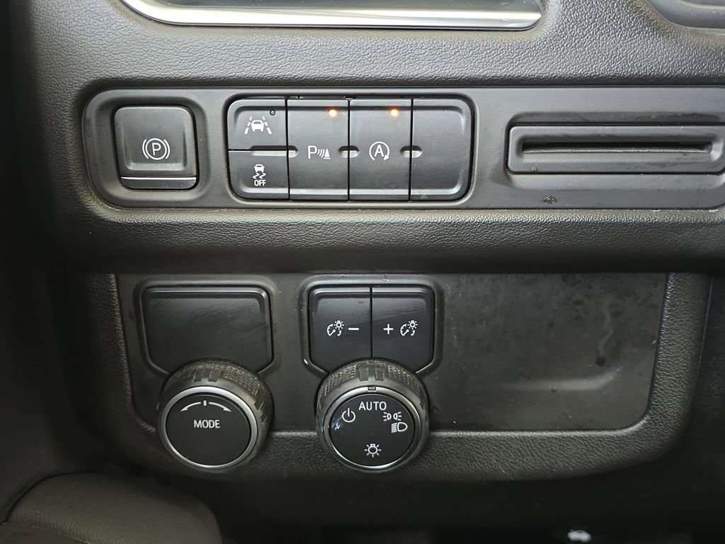 Used 2023 Chevrolet Tahoe RST image 27