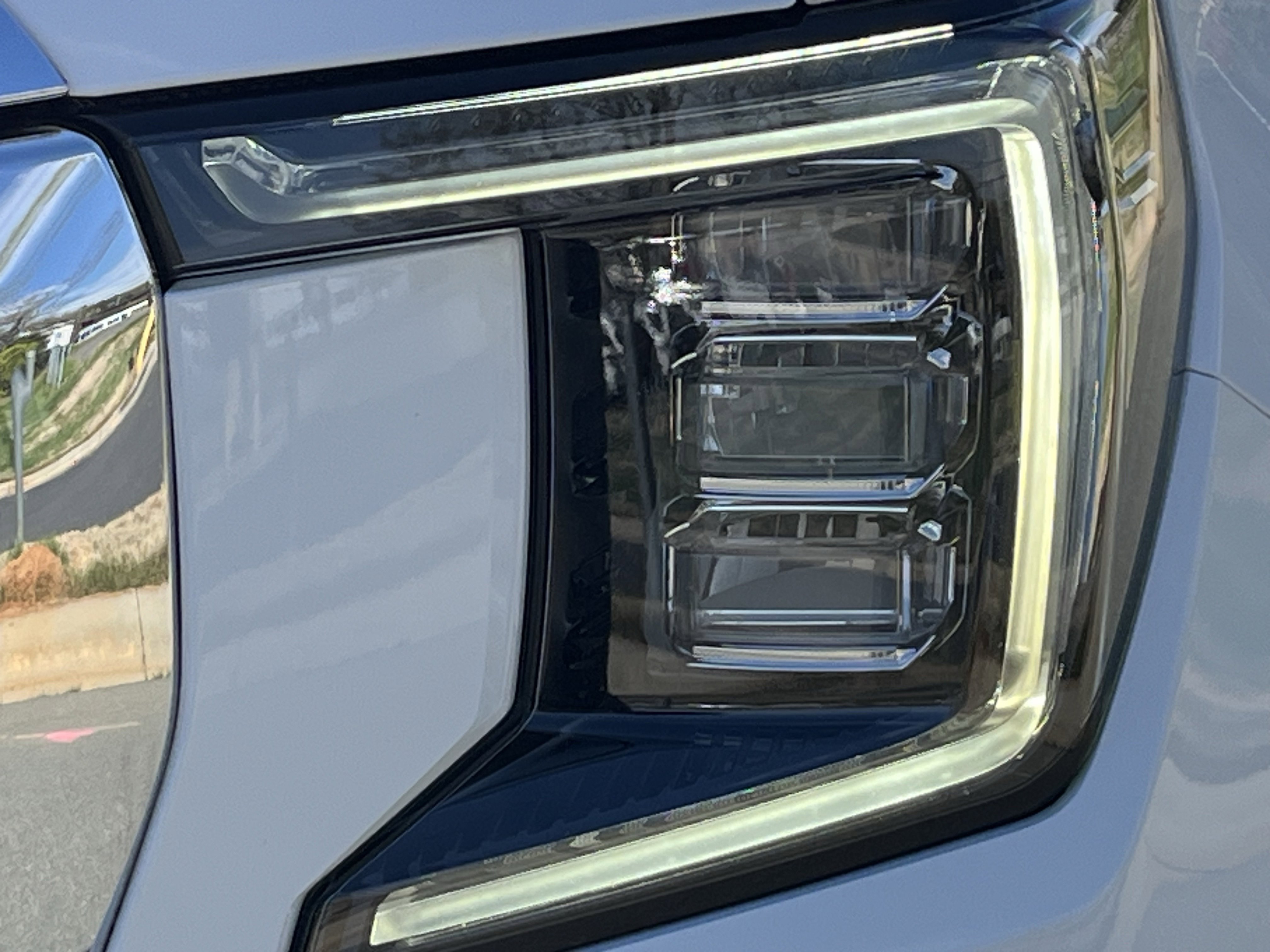 Used 2021 GMC Yukon SLT w/ SLT Luxury Plus Package image 11