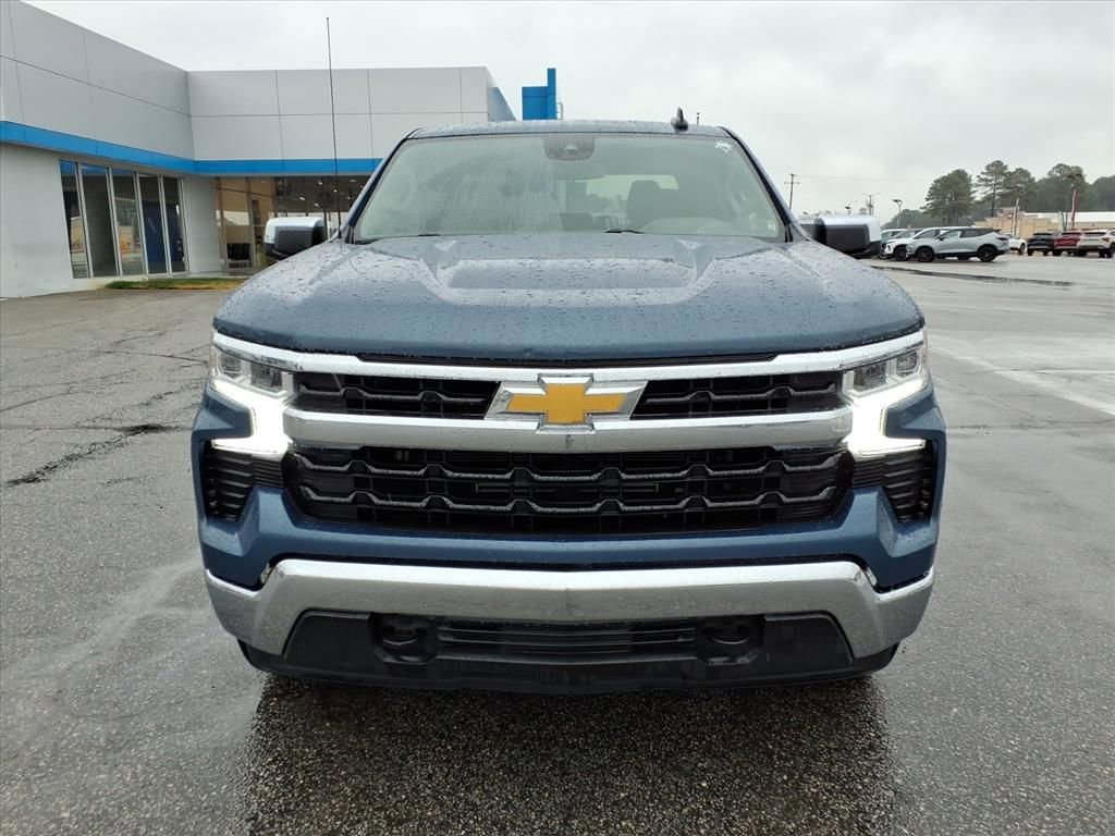 Used 2024 Chevrolet Silverado 1500 LT image 8