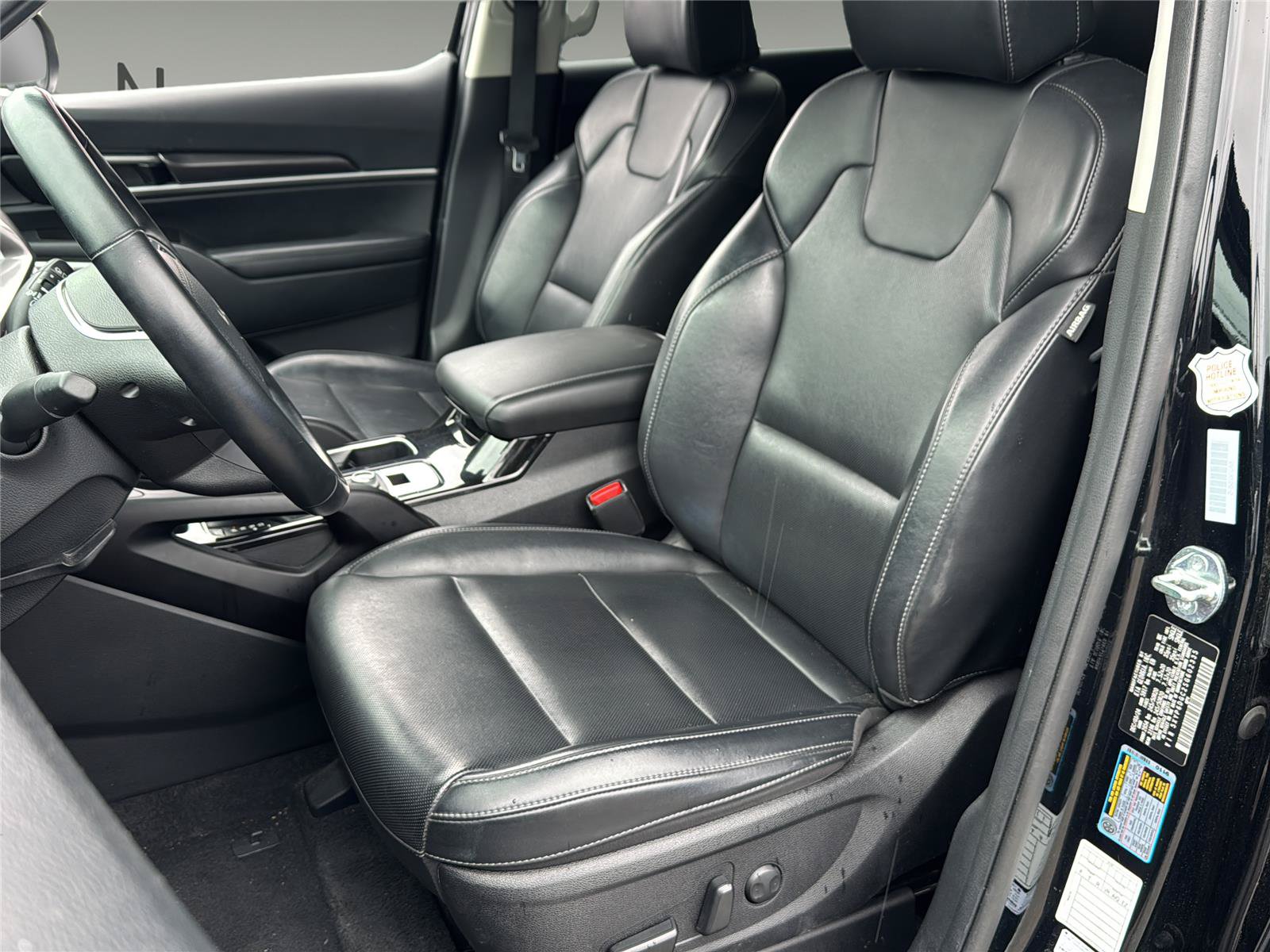 Used 2025 Kia Telluride S AWD/4WD image 11