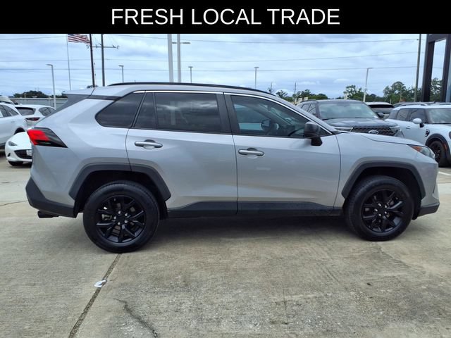 Used 2021 Toyota RAV4 LE FWD image 5