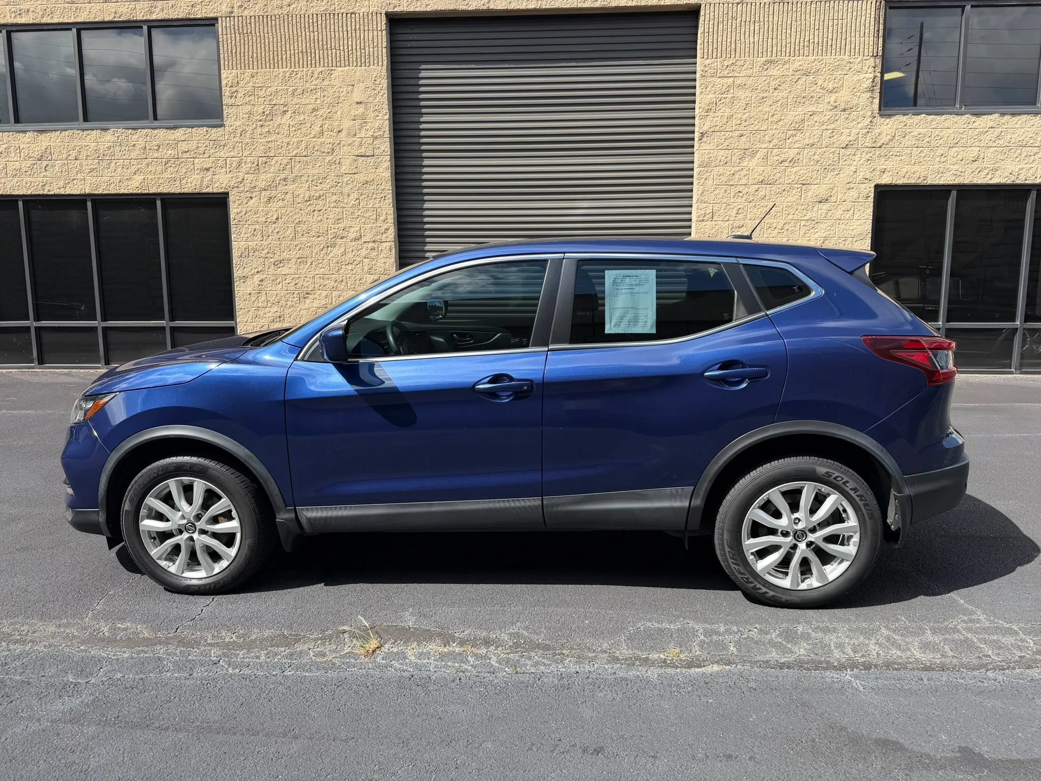 Used 2020 Nissan Rogue Sport S w/ Appearance Package FWD image 3