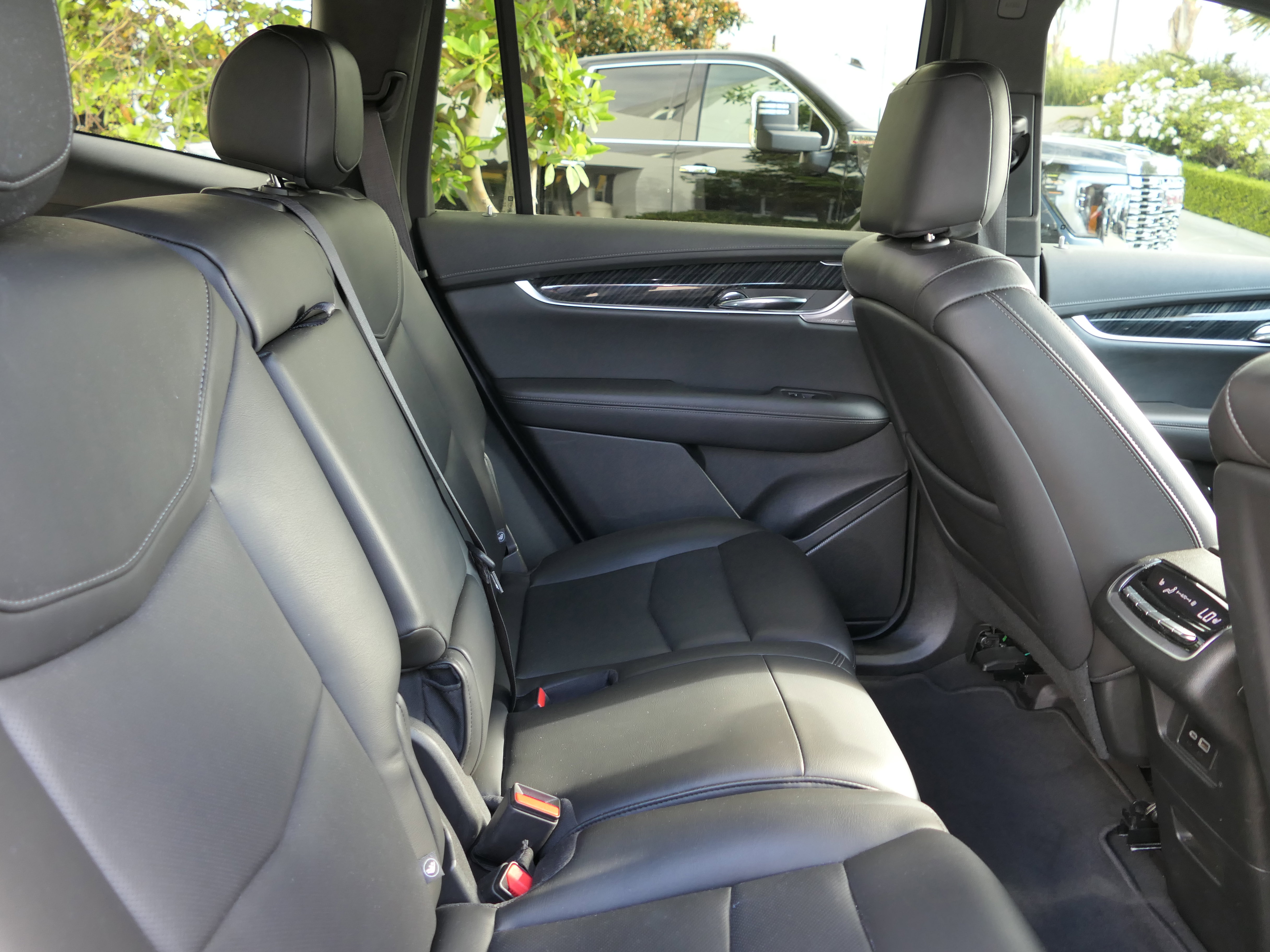 Certified 2024 Cadillac XT6 Premium Luxury FWD image 25