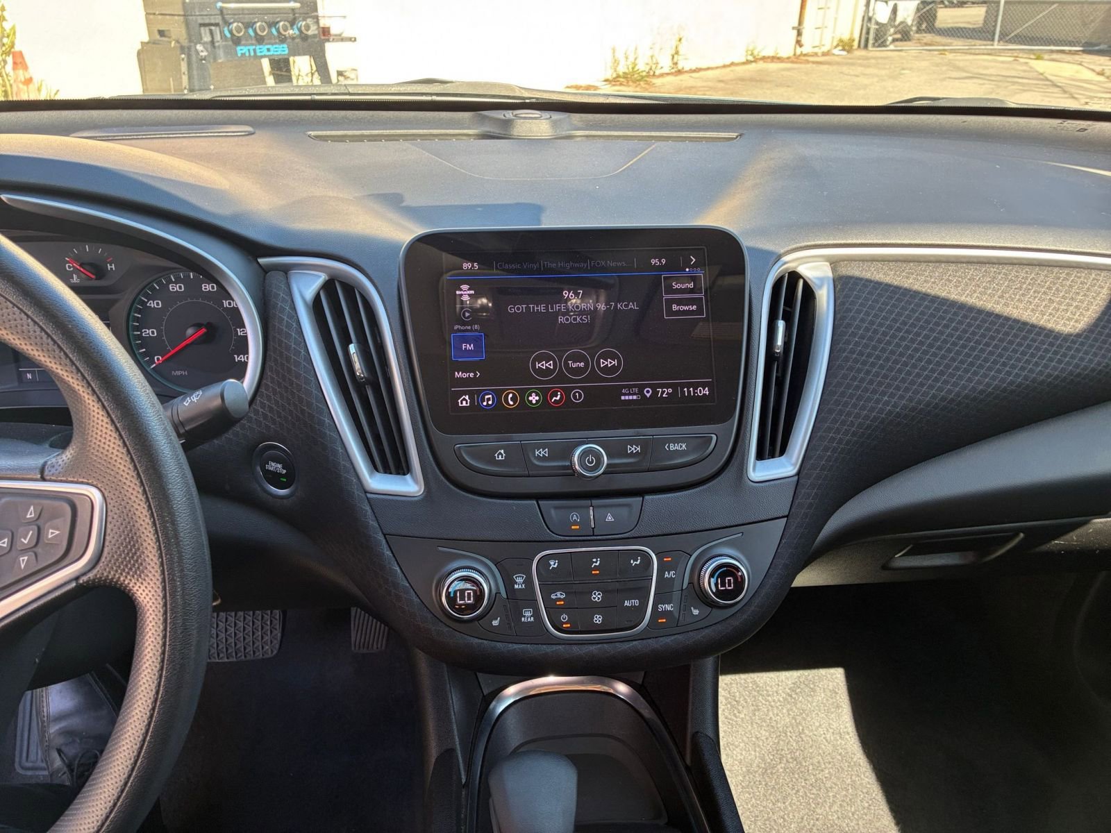 Used 2024 Chevrolet Malibu LT image 18