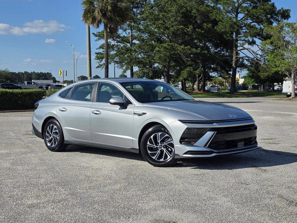 Used 2026 Hyundai Sonata Blue FWD image 1