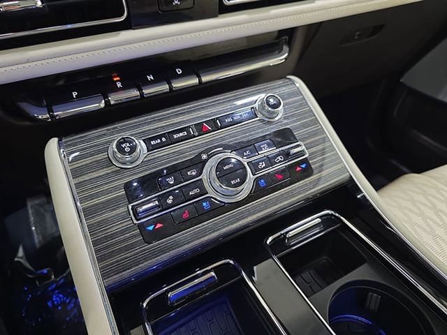 Certified 2023 Lincoln Aviator Black Label AWD/4WD image 21