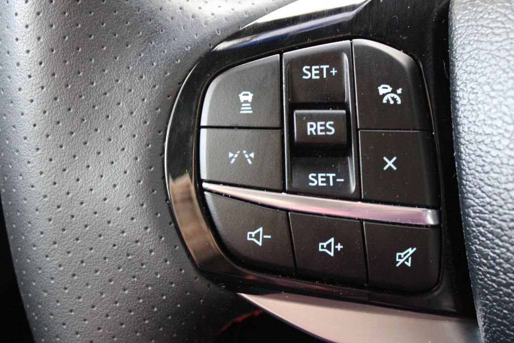 Used 2025 Ford Explorer ST-Line AWD/4WD image 29