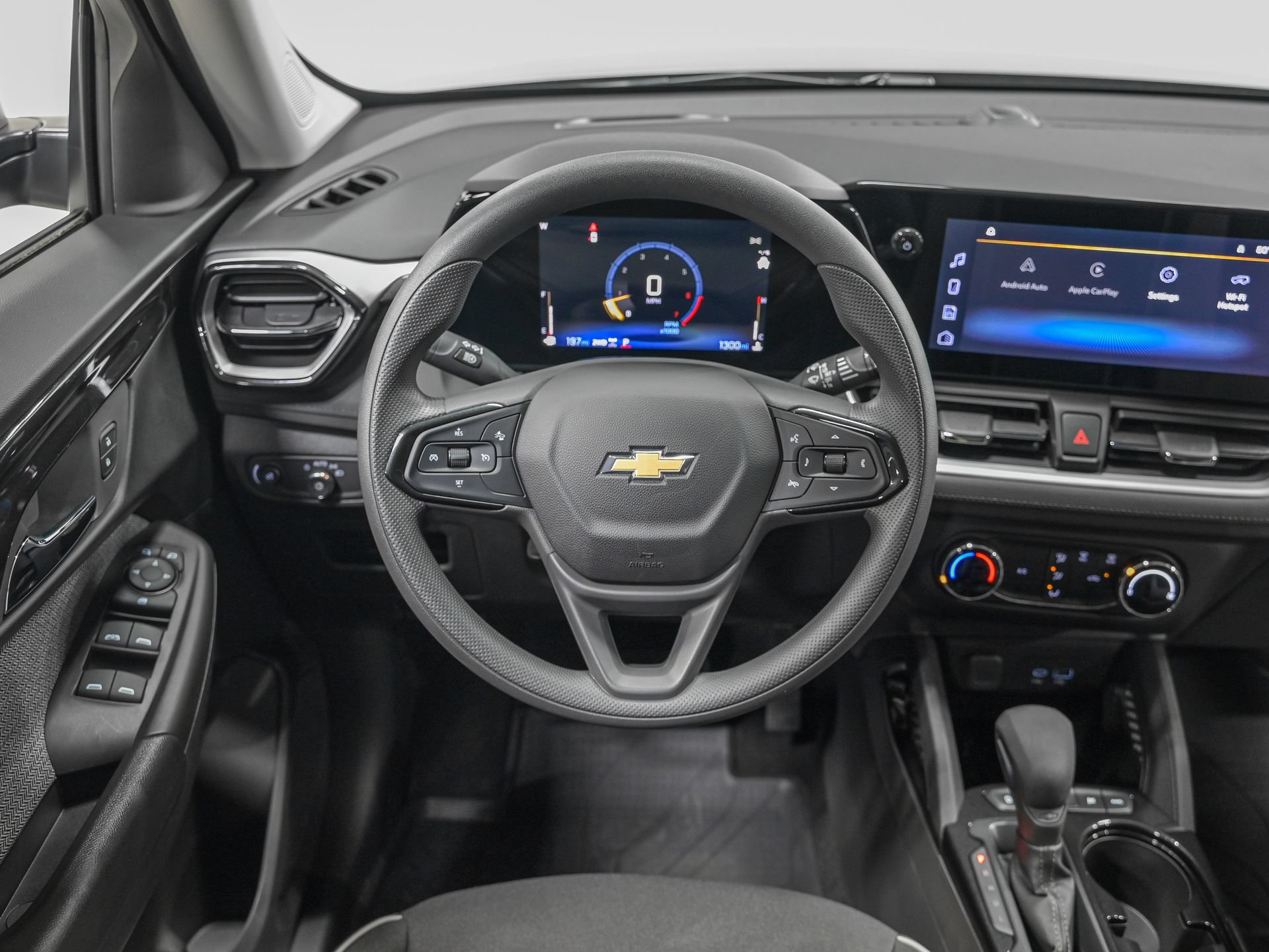 Used 2026 Chevrolet TrailBlazer LS w/ LS Convenience Package AWD/4WD image 16