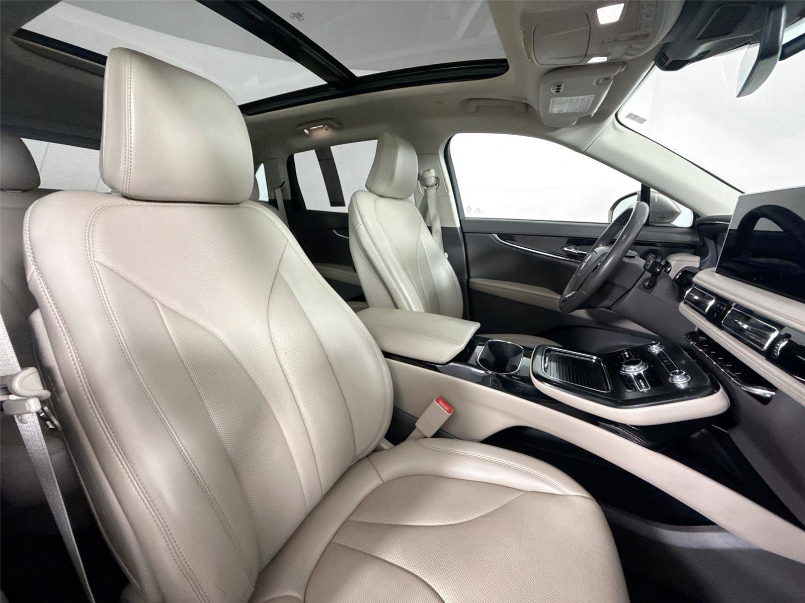 Used 2021 Lincoln Nautilus Reserve w/ Cargo Utility Package image 48