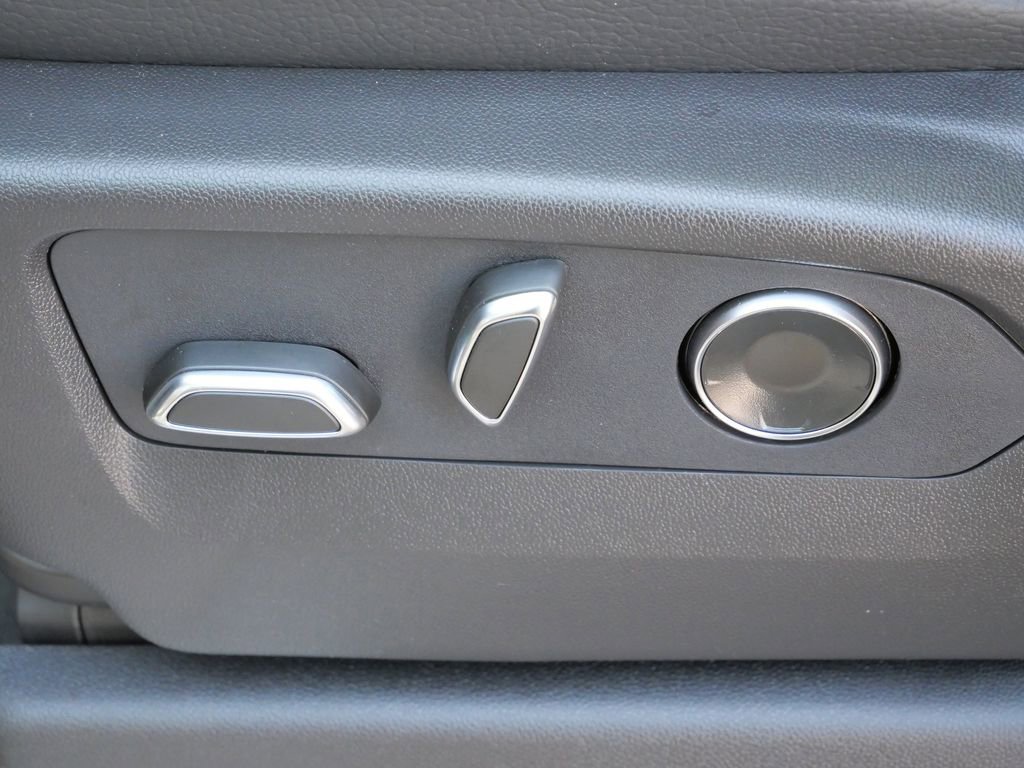 New 2026 GMC Sierra 3500 Denali w/ Denali Reserve Package image 41