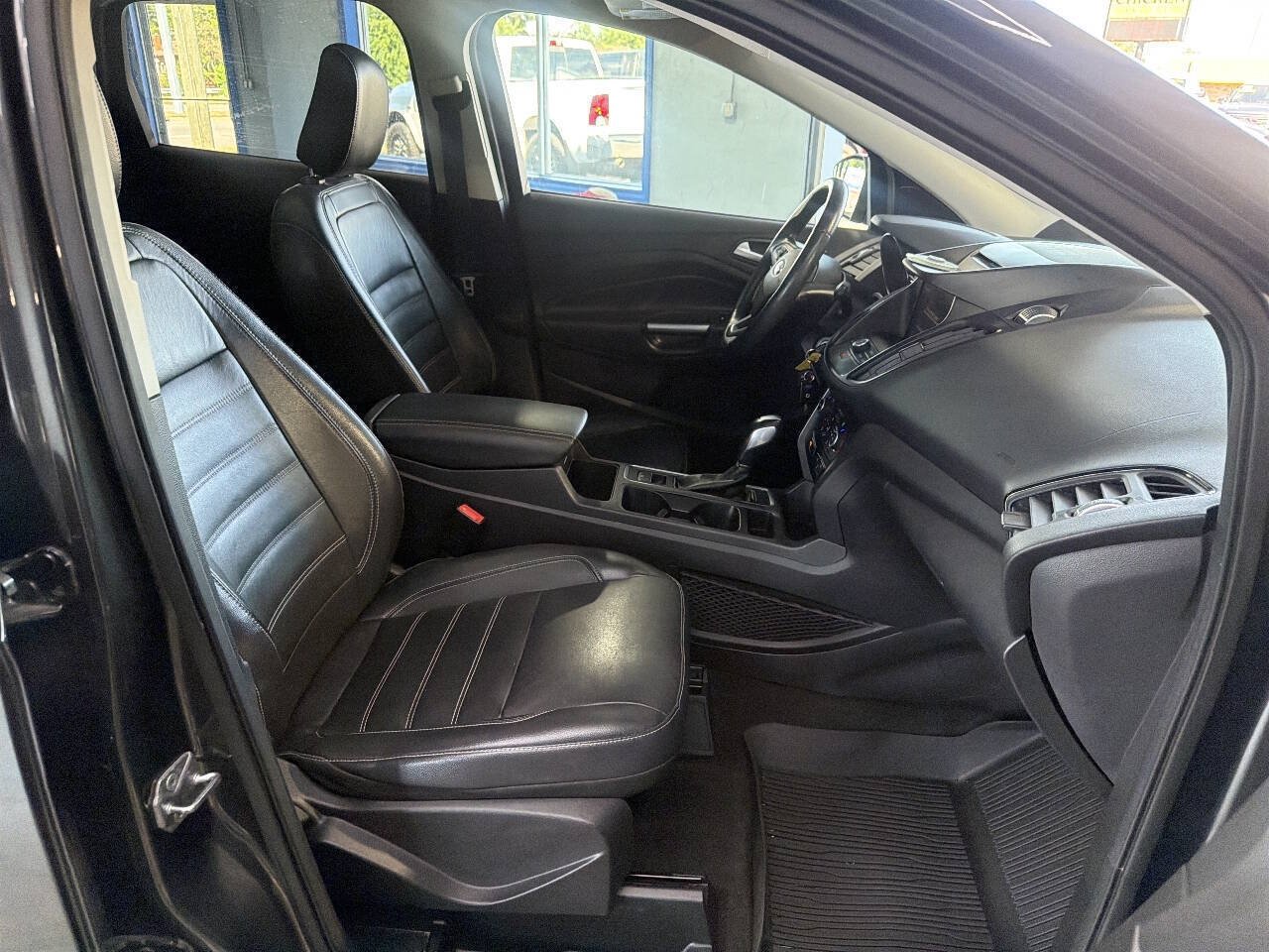 Used 2018 Ford Escape SEL w/ Canadian Touring Package FWD image 22