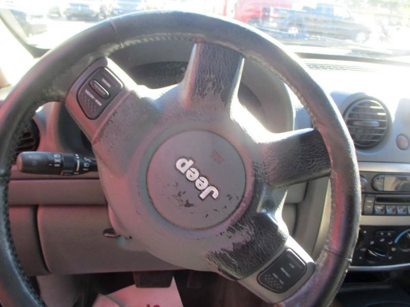 Used 2005 Jeep Liberty Renegade AWD/4WD image 11