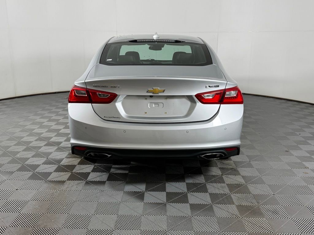 Used 2018 Chevrolet Malibu Premier w/ Driver Confidence Package image 9