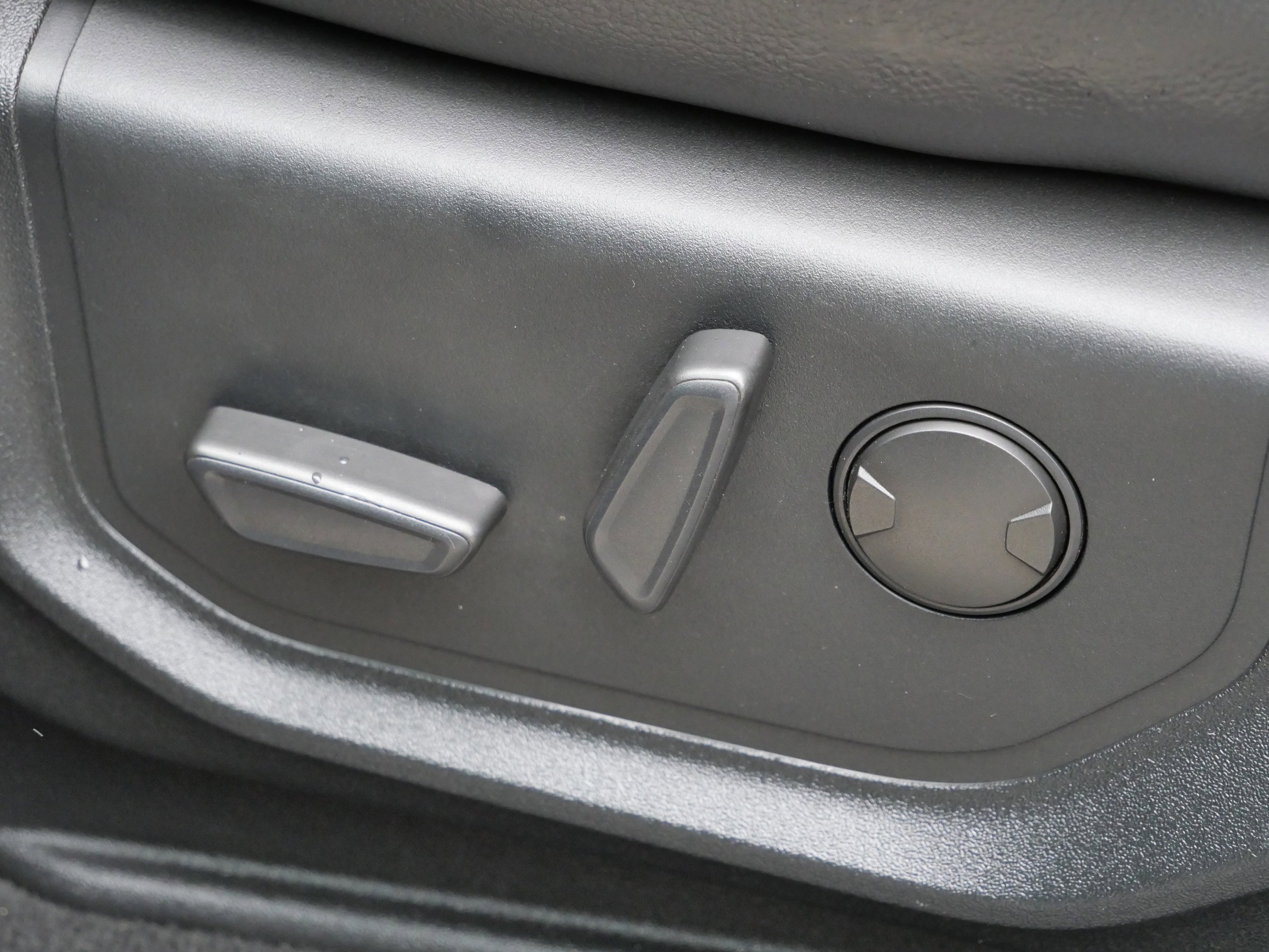 Used 2020 Ford F350 Lariat w/ Lariat Ultimate Package image 18